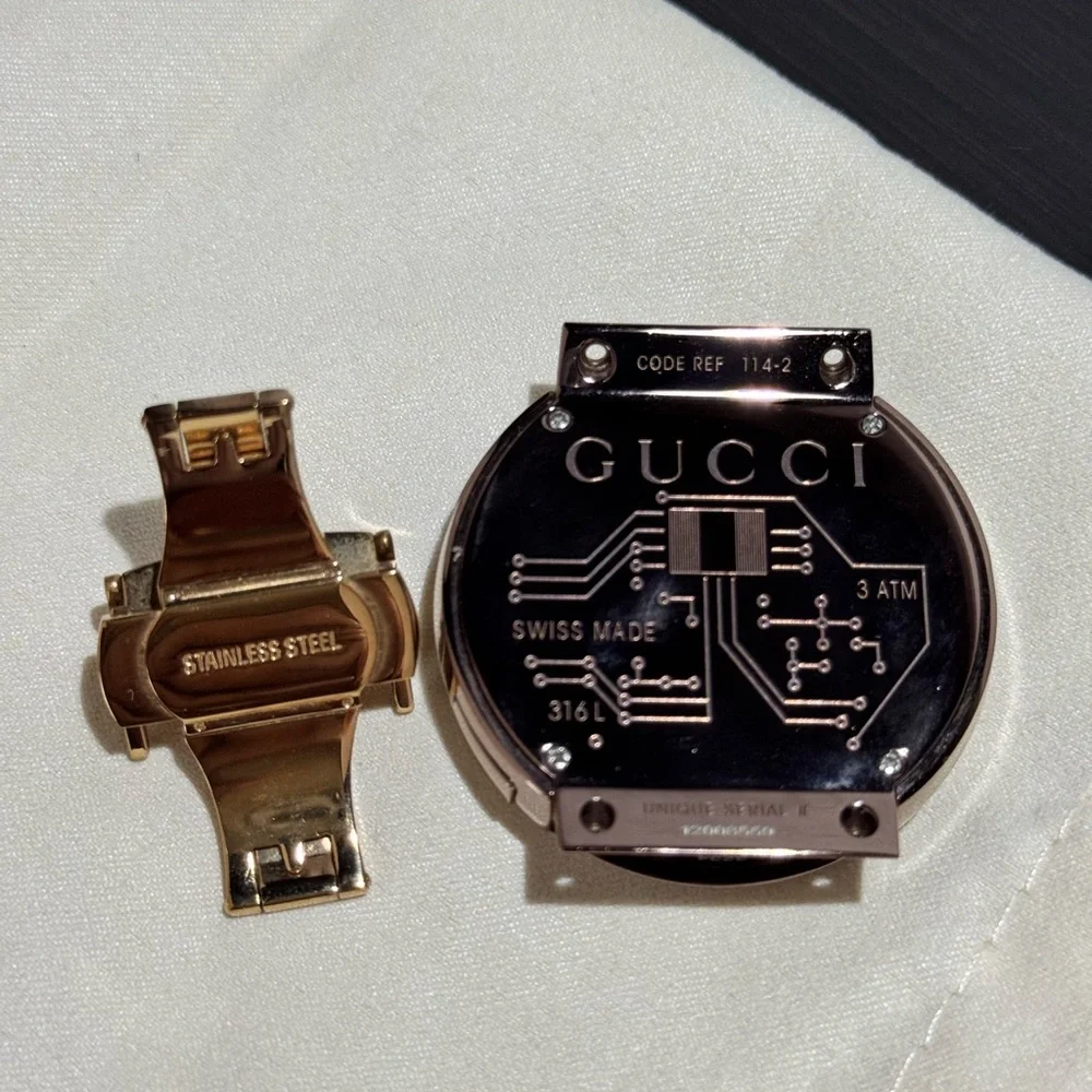 Gucci Metallic Digital Watch - Picture 4 of 5
